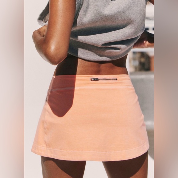 Free People Movement ~ Hot Shot Mini Skort ~ *NWT ~ Pastel Peach ~ XS ~ - Picture 10 of 12